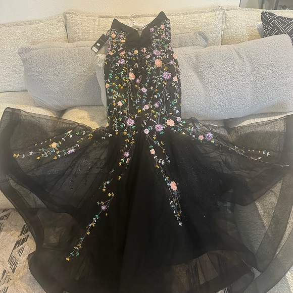 Beautiful, prom,wedding, or Prom dress. - Picture 14 of 14